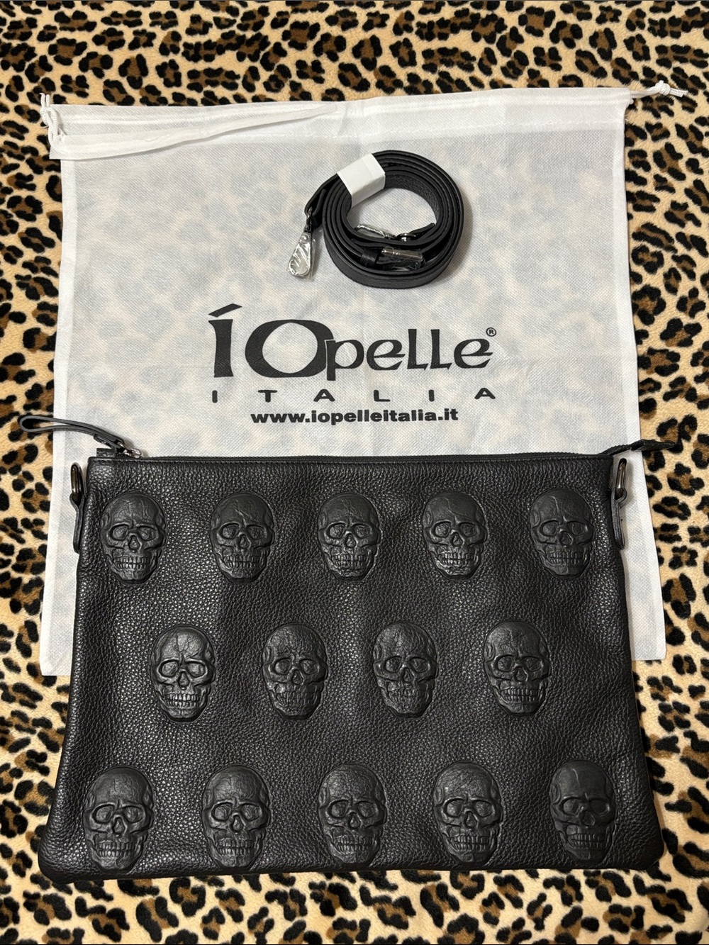 IO PELLE 🖤 Black Leather Skull-Embossed Crossbody Bag Clutch Spooky Goth Italy